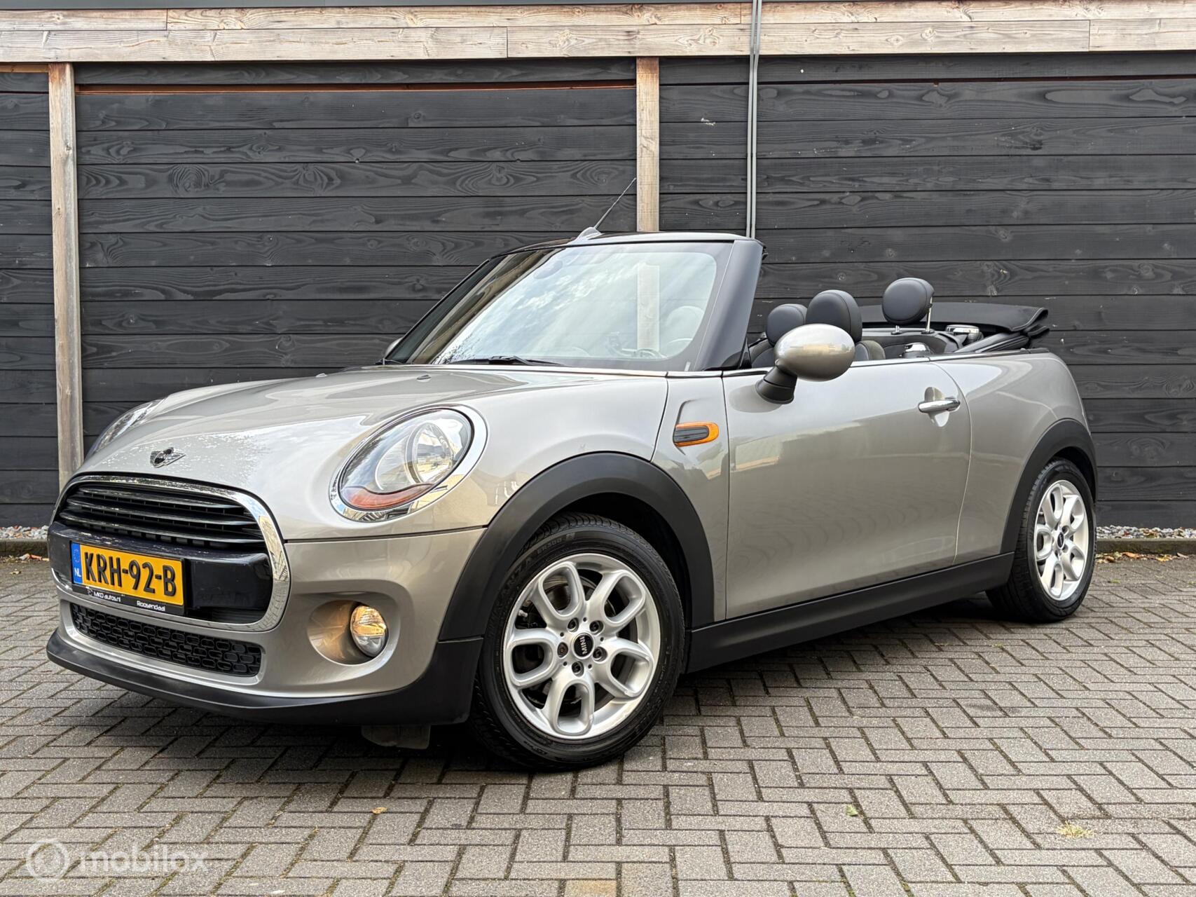 Foto van MINI Cooper Cabrio