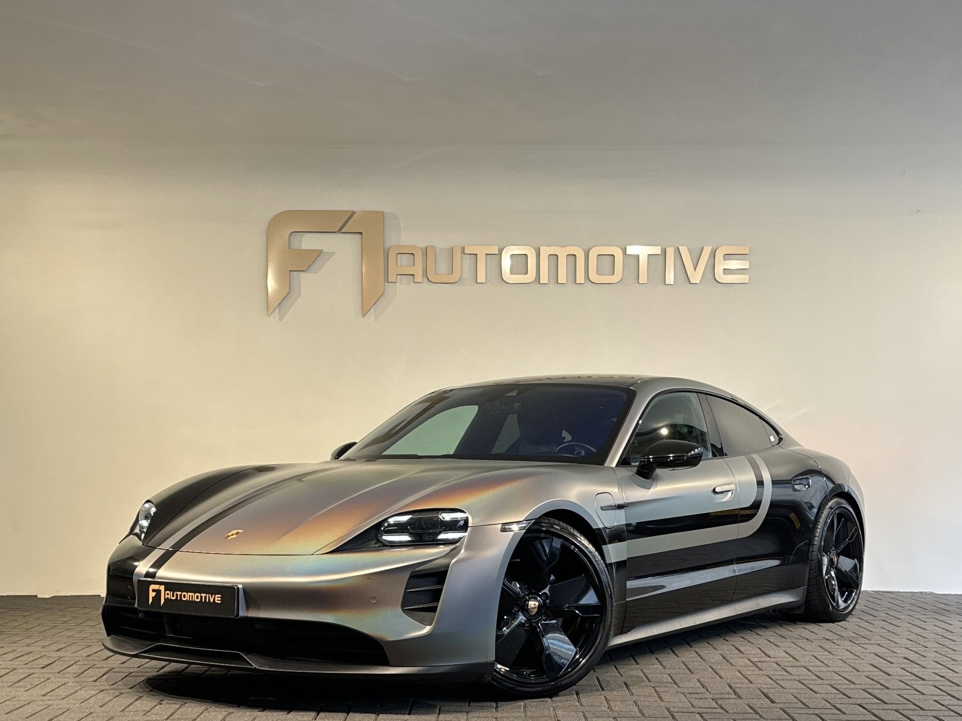 Foto van Porsche Taycan