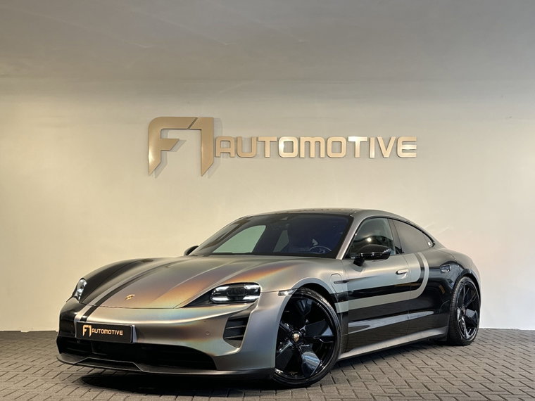 Foto van Porsche Taycan