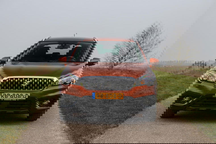 Suzuki S-Cross