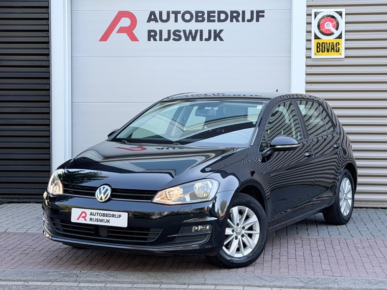 Volkswagen Golf foto 1