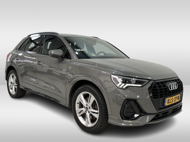 Audi Q3 foto 1