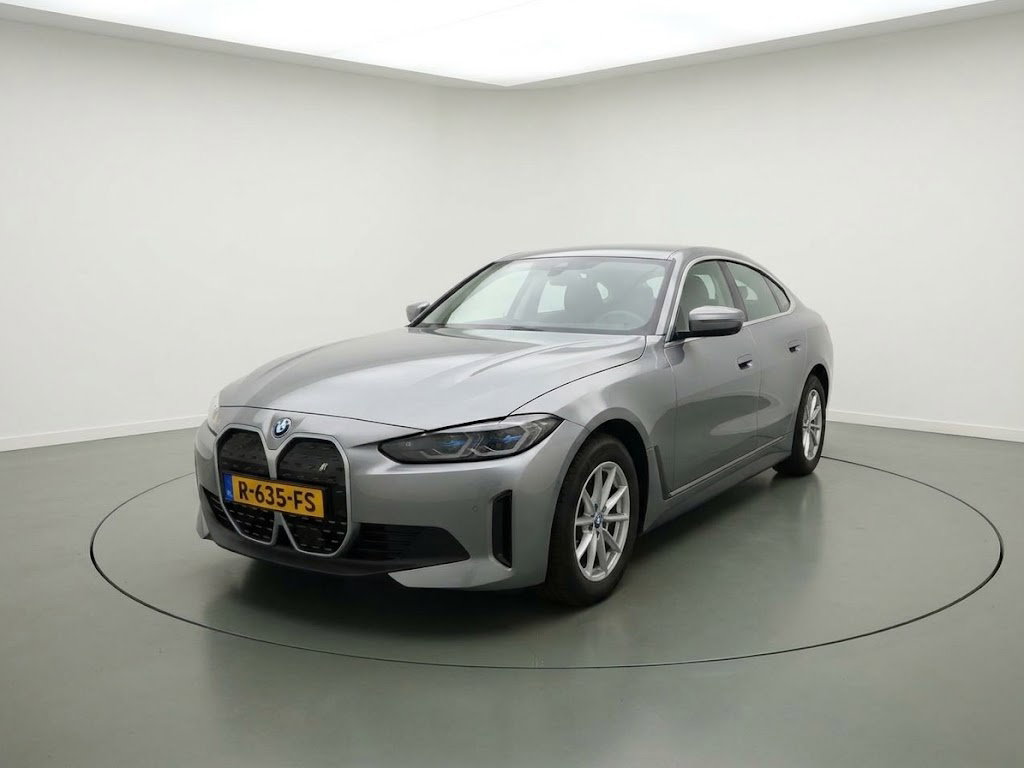 Foto van BMW i4