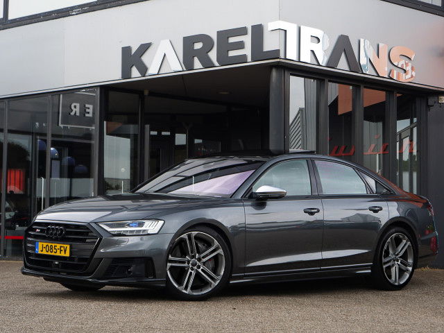 Audi S8
