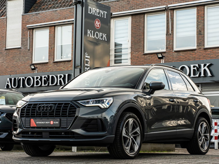 Audi Q3 foto 1