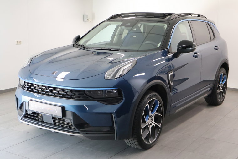Lynk & Co 01 foto 1