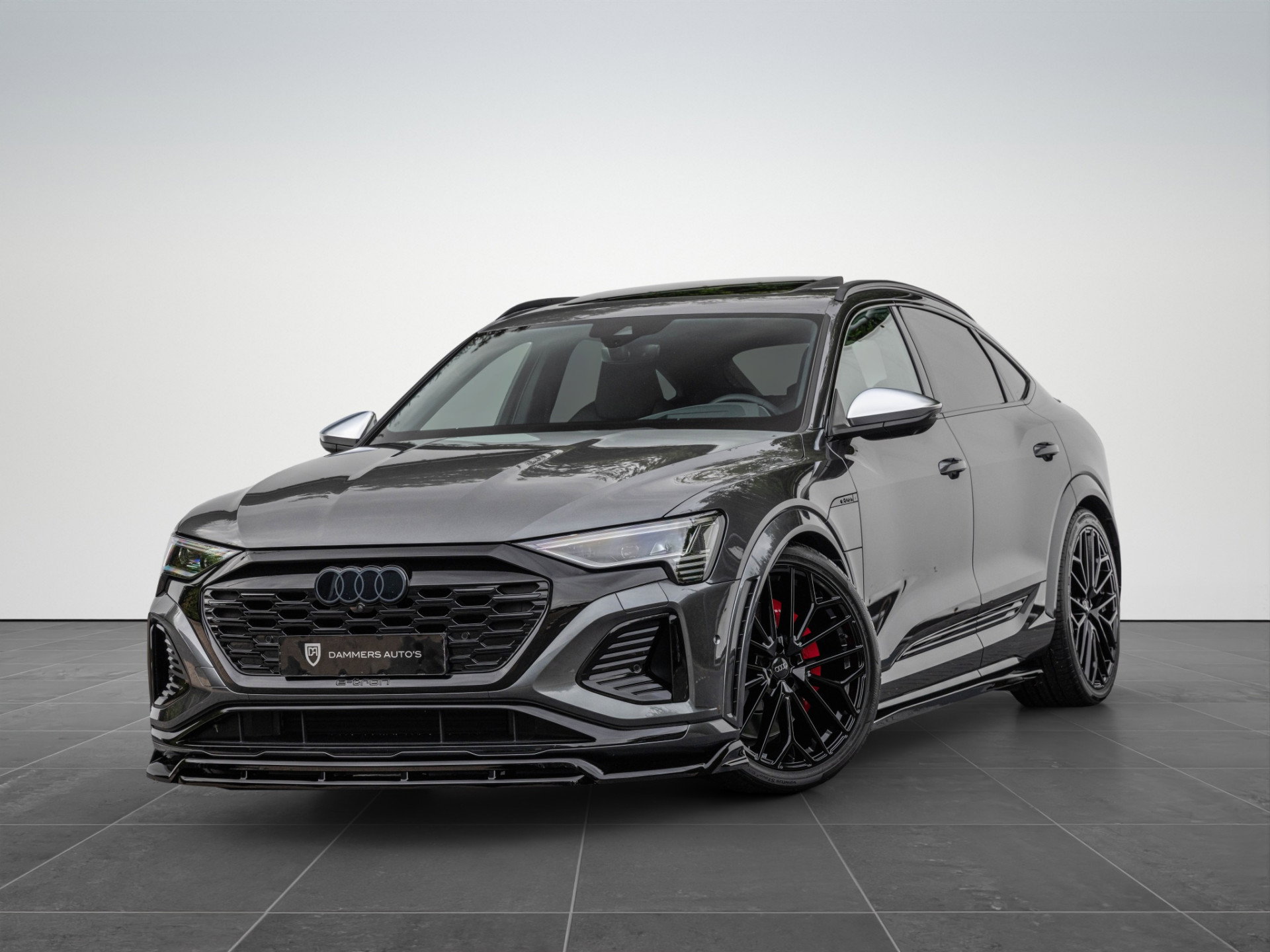 Foto van Audi Q8 Sportback e-tron