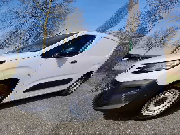 Foto van Peugeot Partner