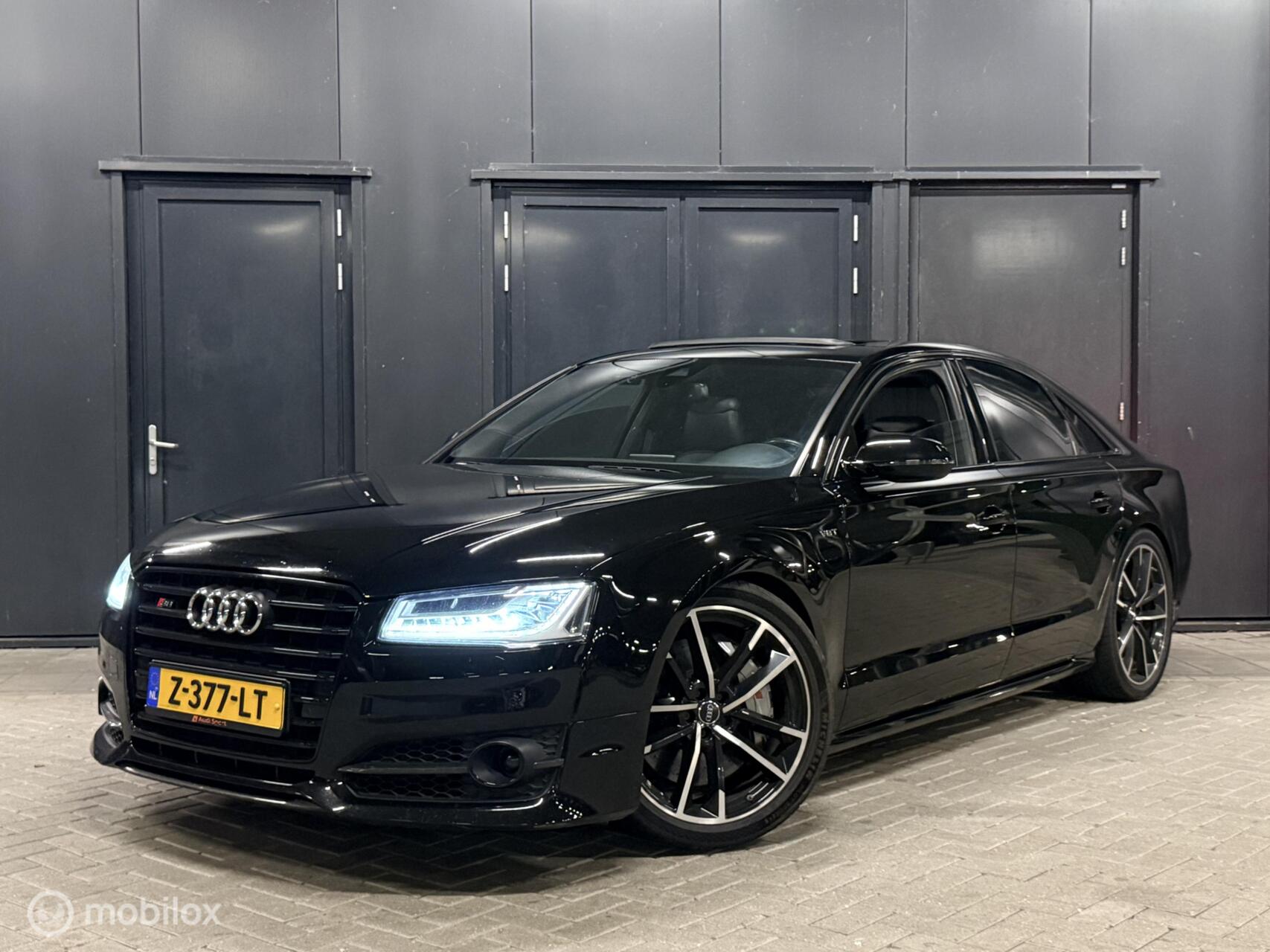 Foto van Audi S8