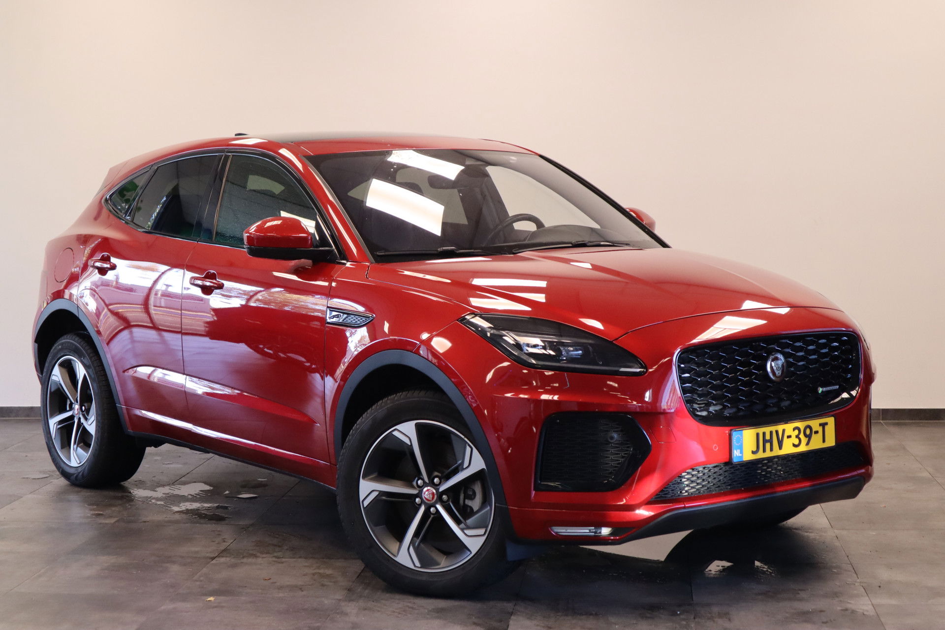 Foto van Jaguar E-Pace