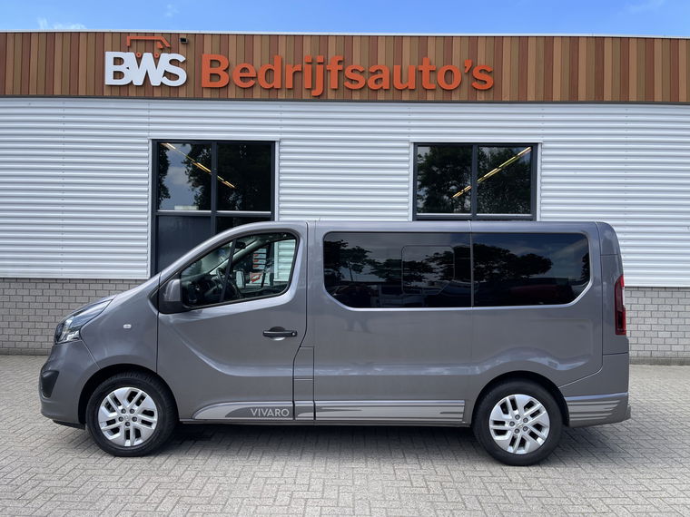 Foto van Opel Vivaro Combi