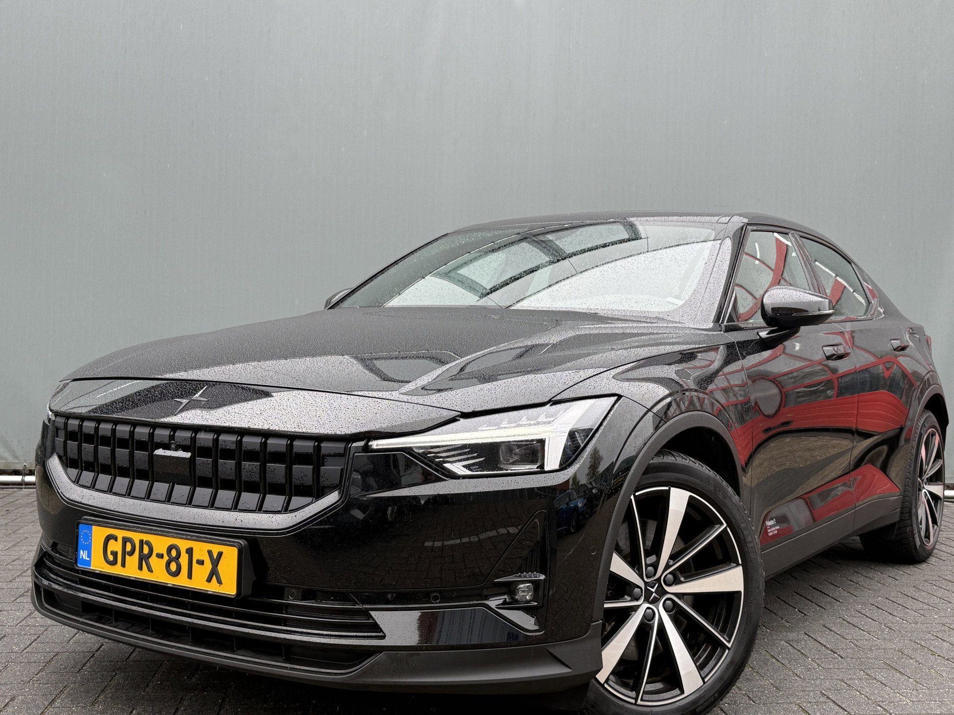 Foto van Polestar 2