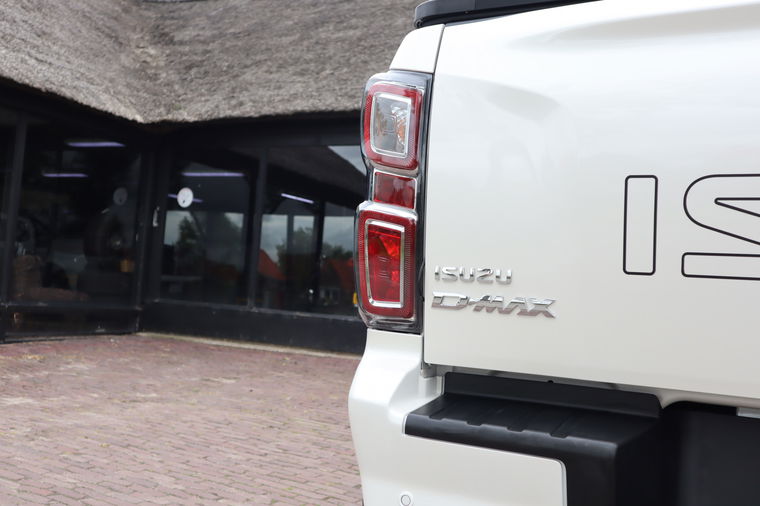 Isuzu D-max