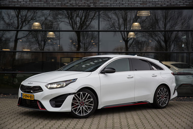 Kia ProCeed