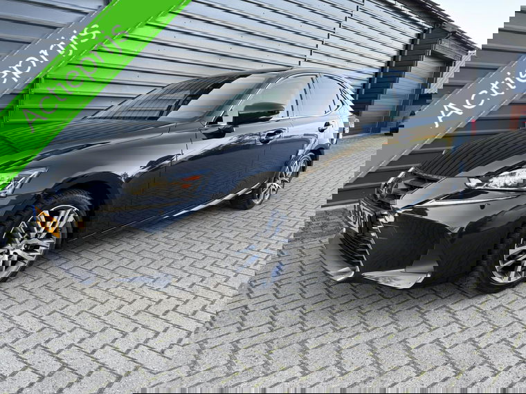 Foto van Lexus IS