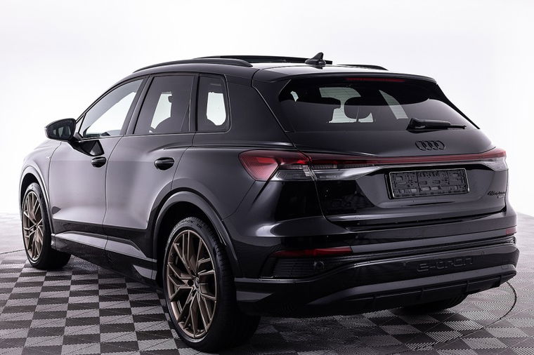 Audi Q4