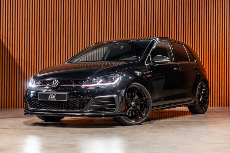 Volkswagen Golf foto 1