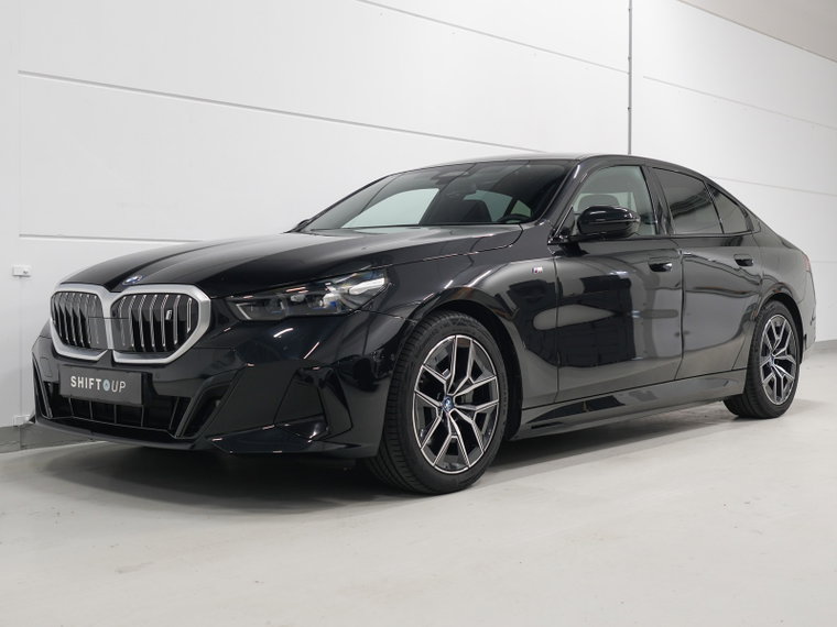 Foto van BMW i5