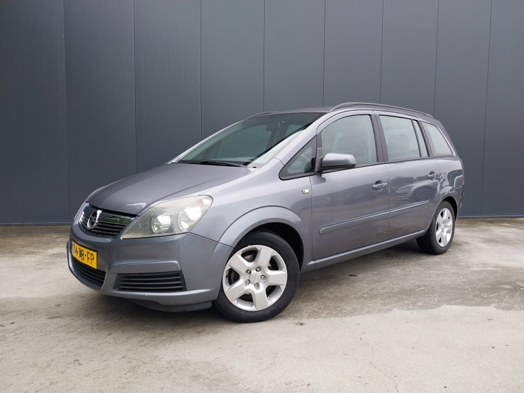 Opel Zafira foto 1