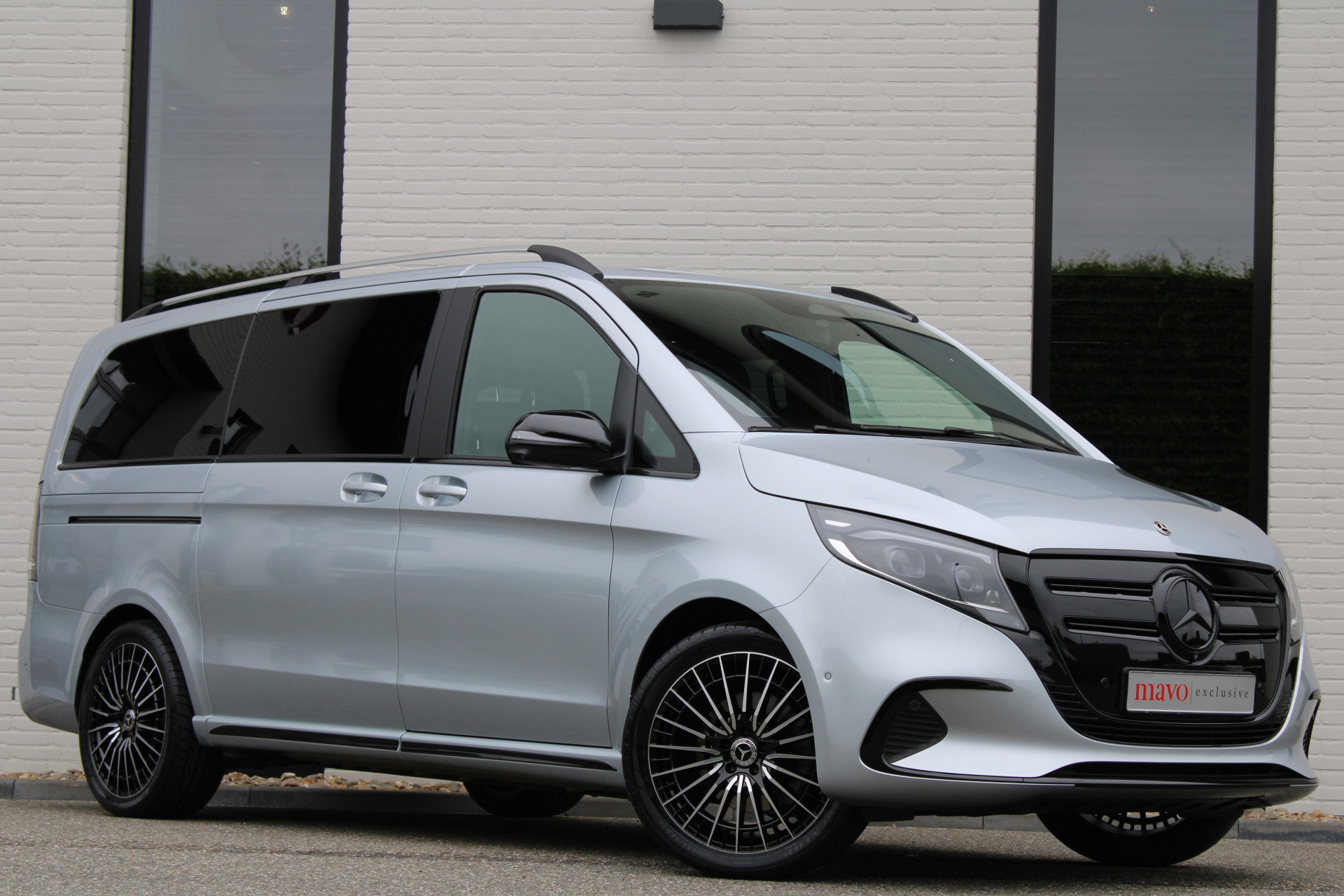Foto van Mercedes-Benz EQV