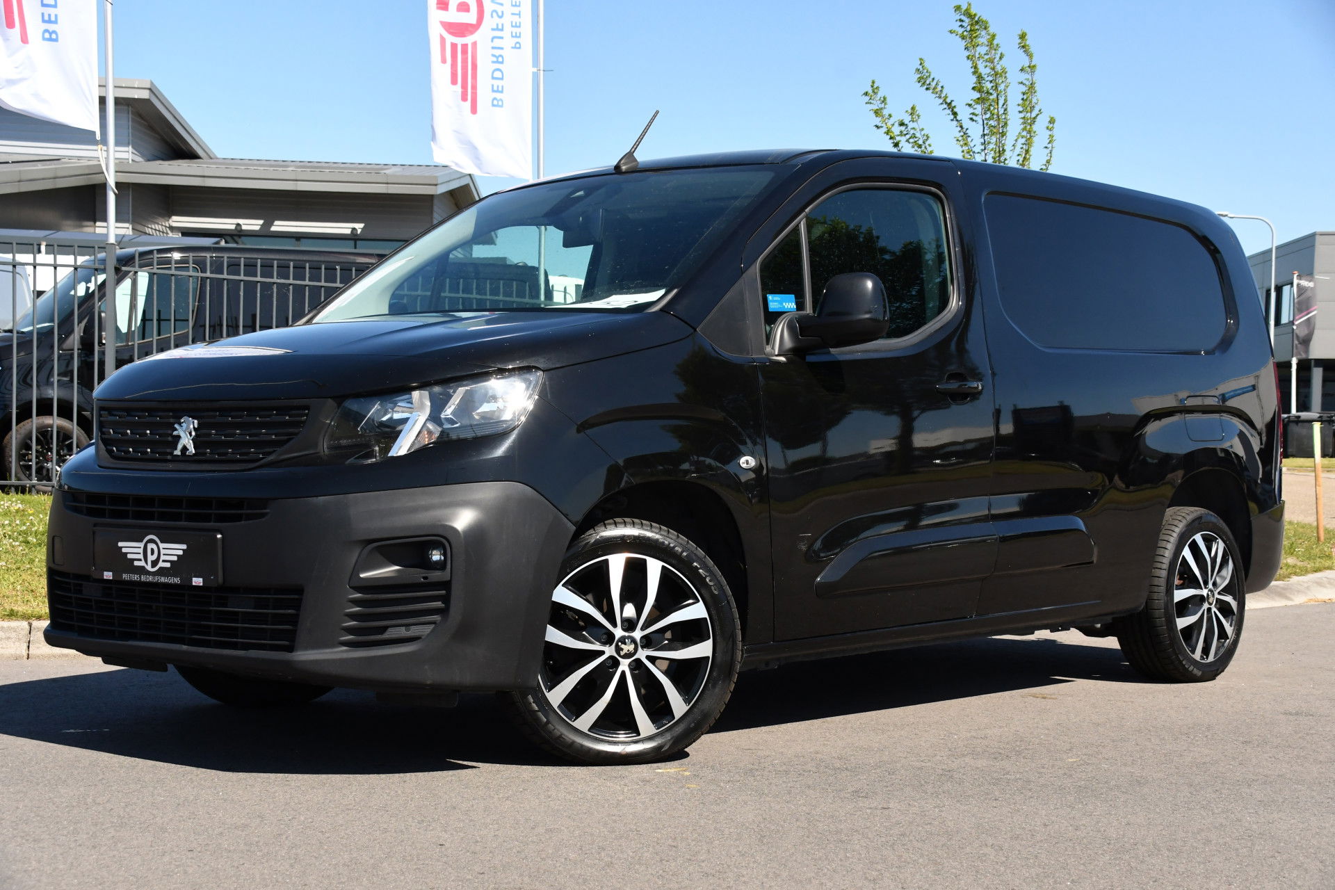 Foto van Peugeot Partner