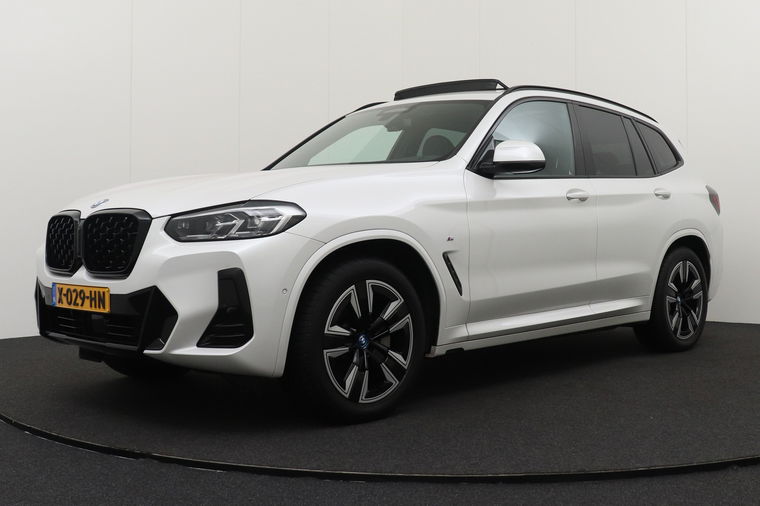 Foto van BMW iX3