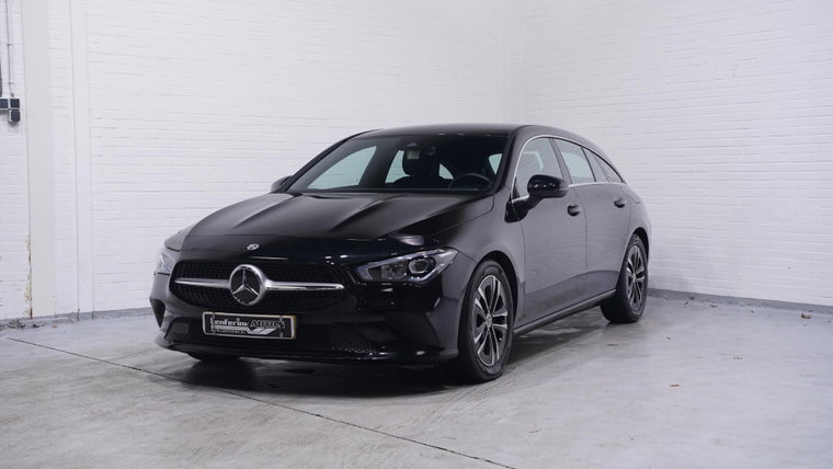 Mercedes-Benz CLA foto 1