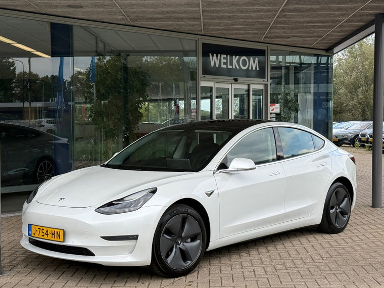 Tesla Model 3 Leasen