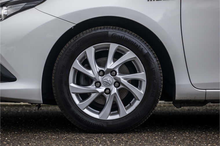 Toyota Auris Touring Sports