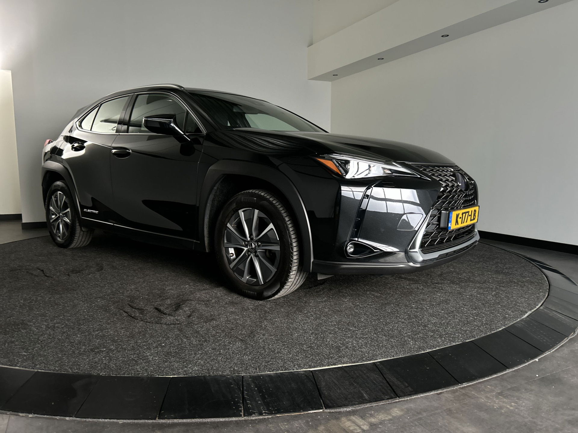 Foto van Lexus UX