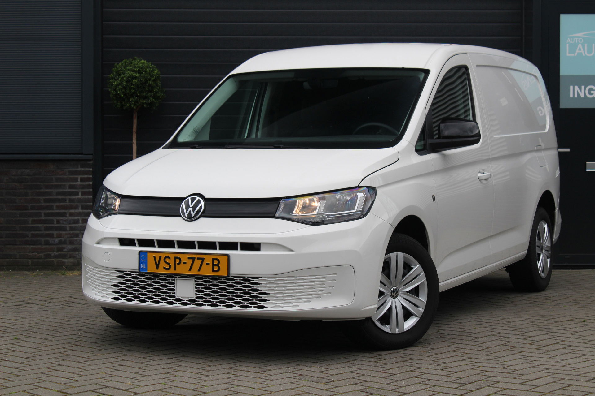 Foto van Volkswagen Caddy Cargo Maxi