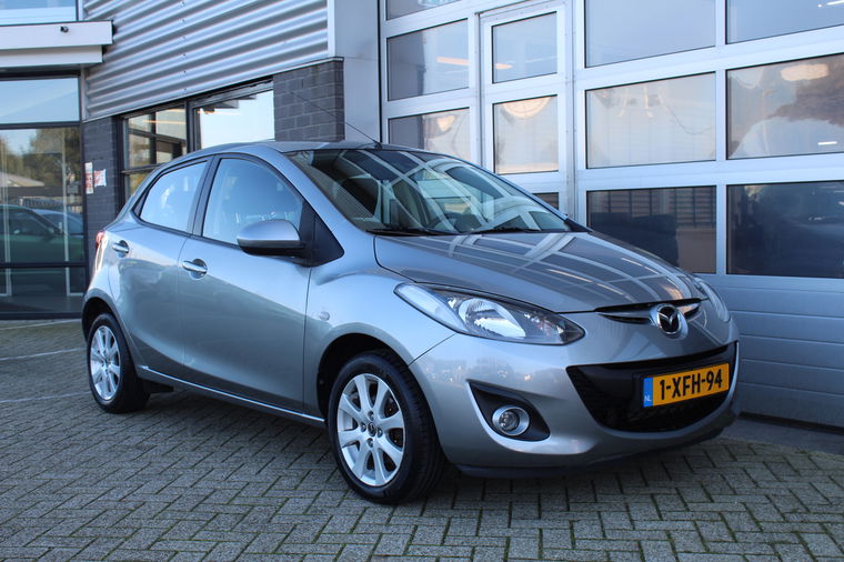 Mazda 2