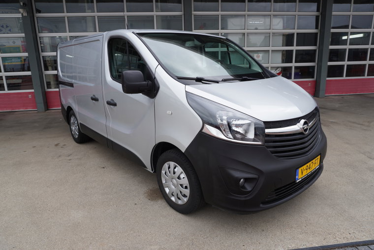 Opel Vivaro foto 1