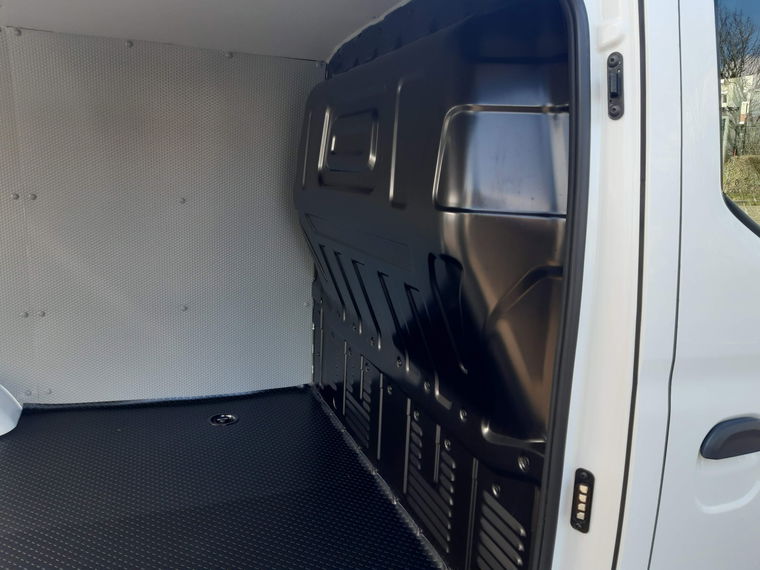 Maxus EDELIVER 3