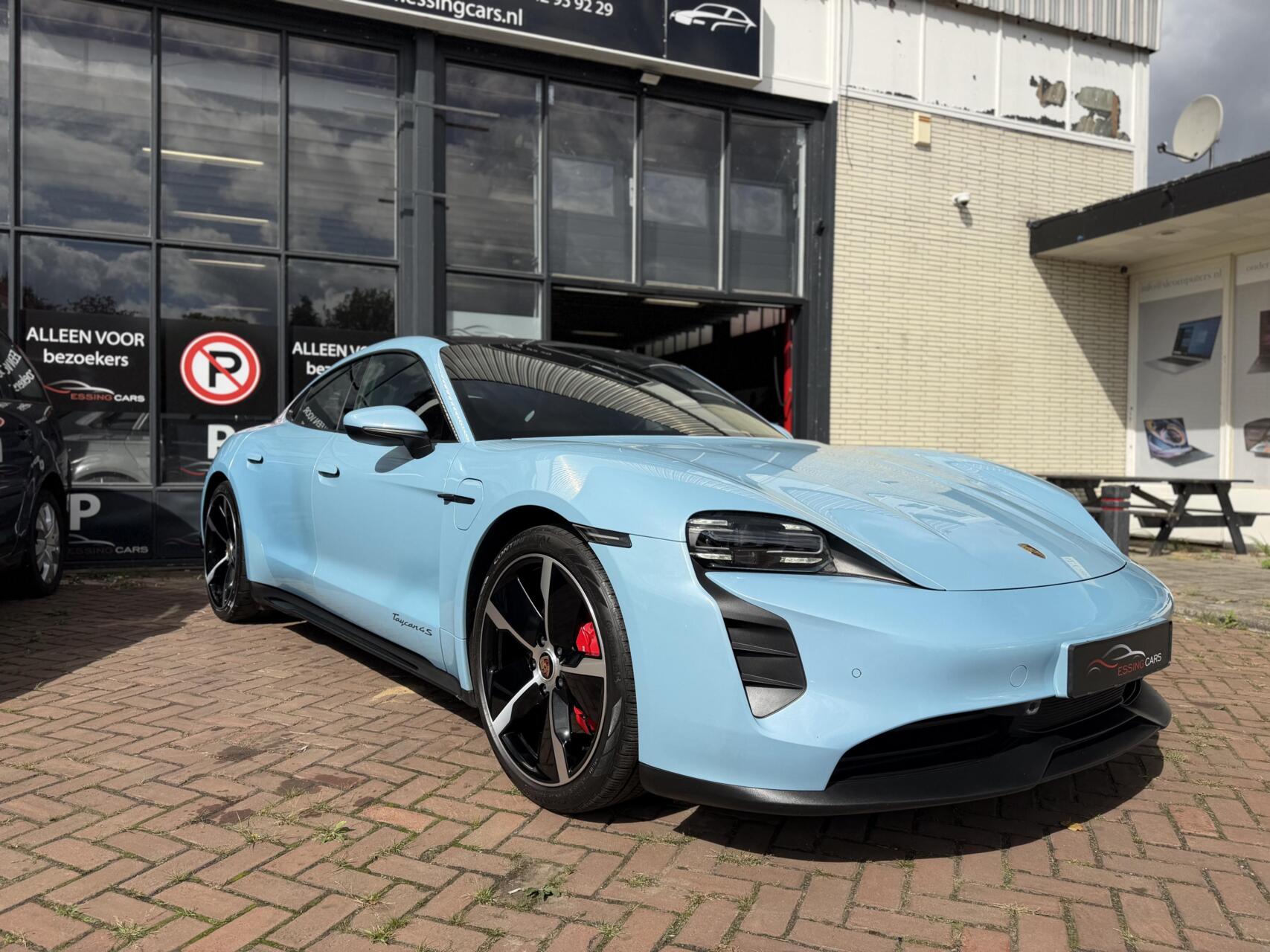Foto van Porsche Taycan