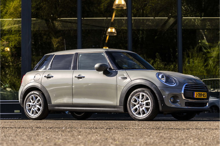 Foto van MINI One