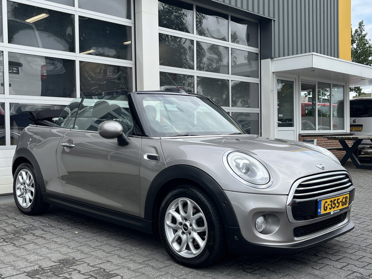 Foto van MINI Cooper Cabrio