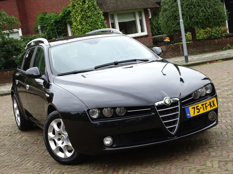 Alfa Romeo 159