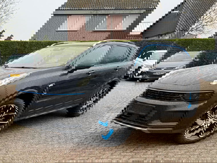 Foto van Lynk & Co 01