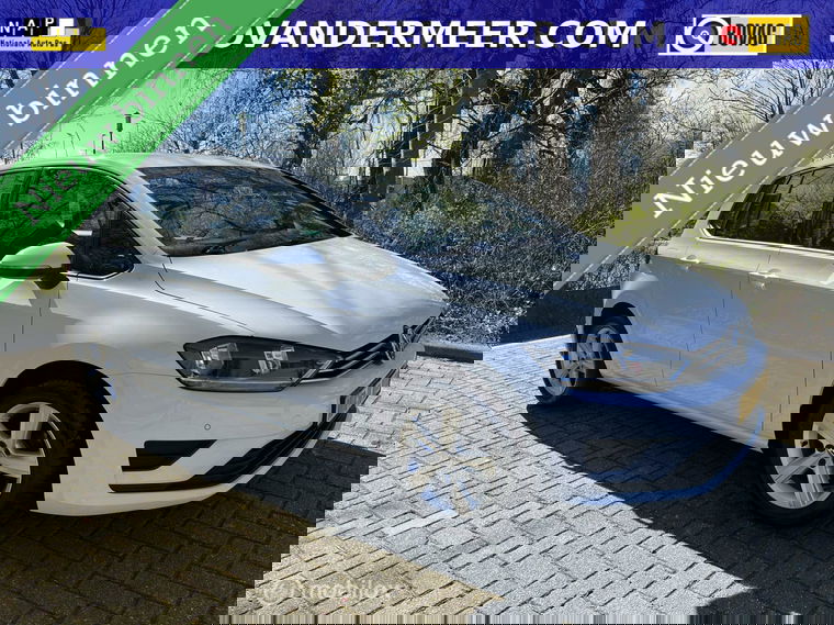 Foto van Volkswagen Golf Sportsvan