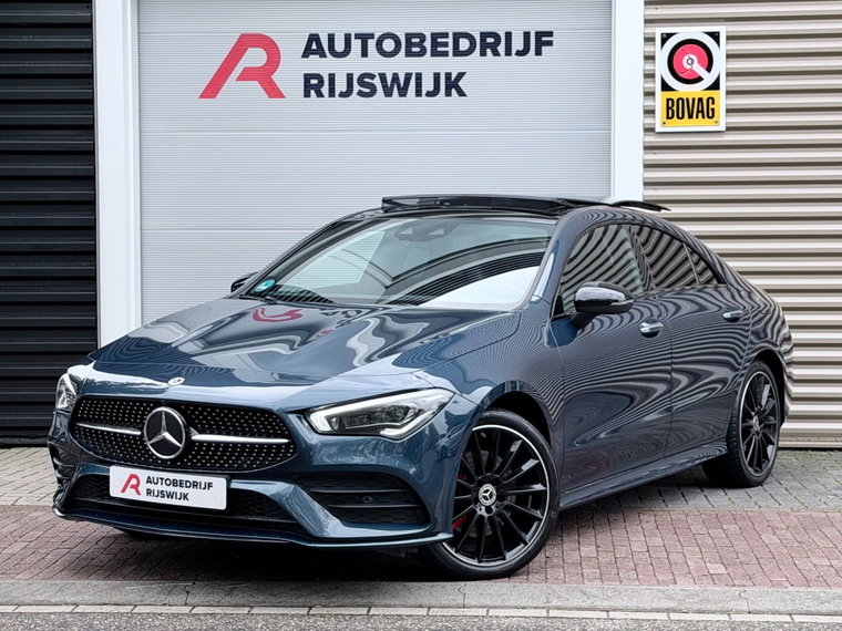 Mercedes-Benz CLA foto 1