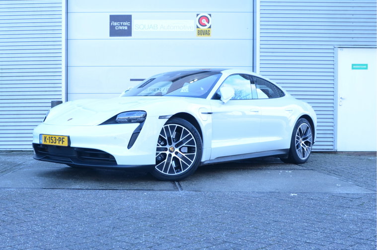 Foto van Porsche Taycan