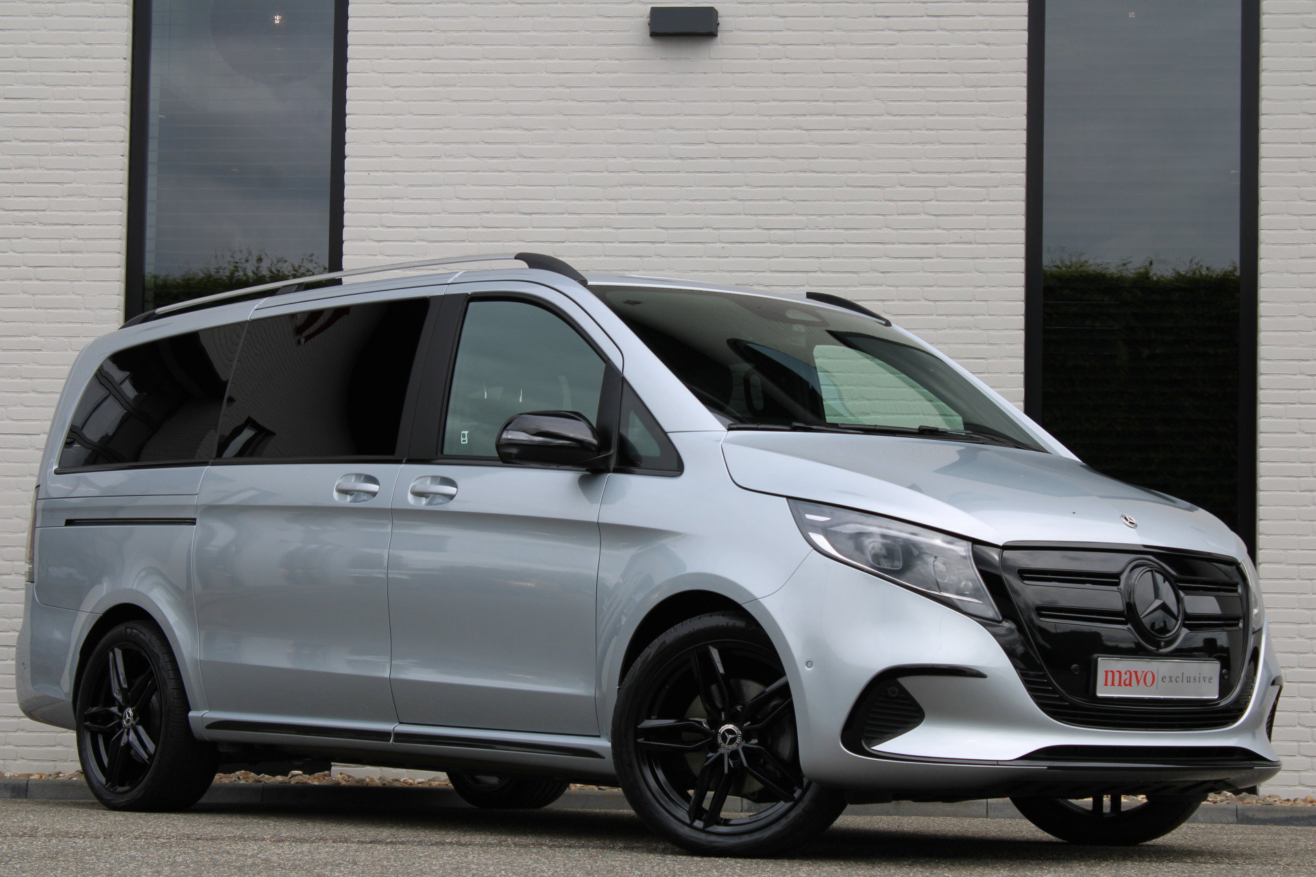 Foto van Mercedes-Benz EQV