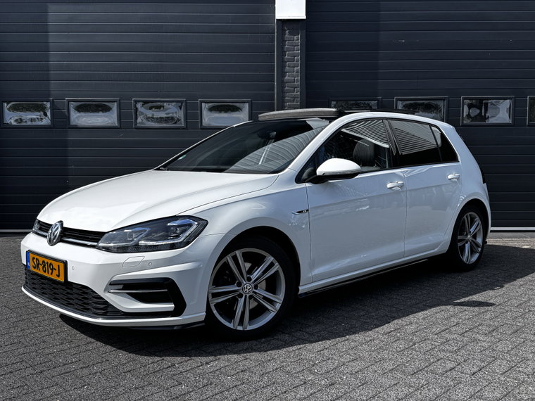 Volkswagen Golf foto 1
