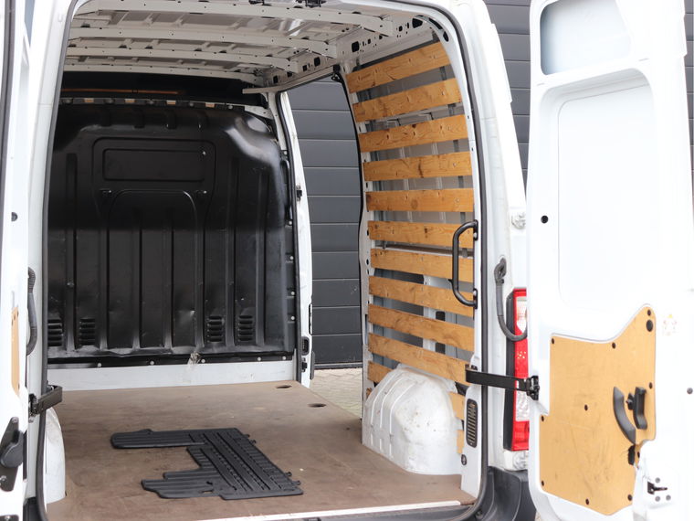 Nissan Interstar