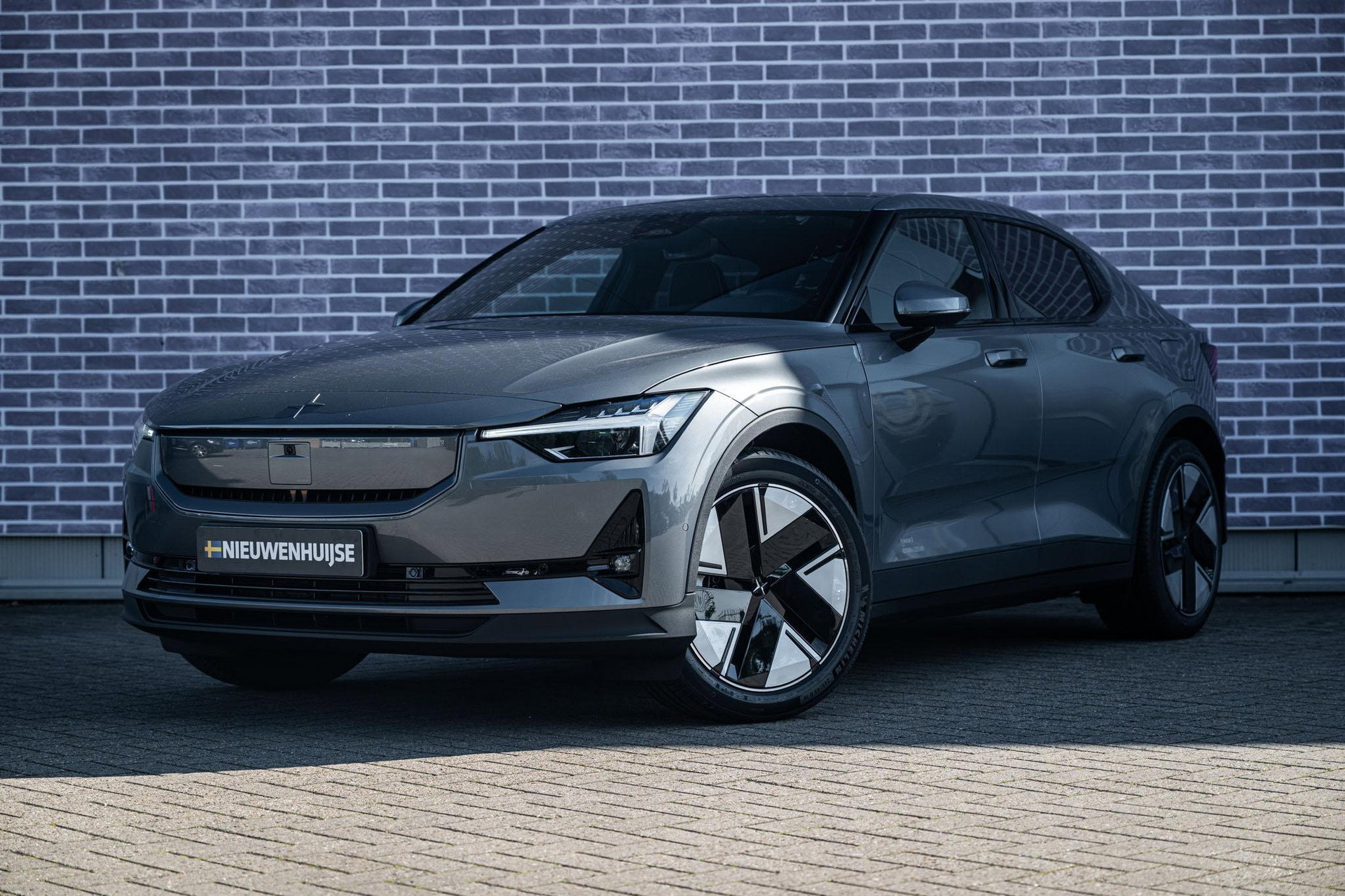 Foto van Polestar 2