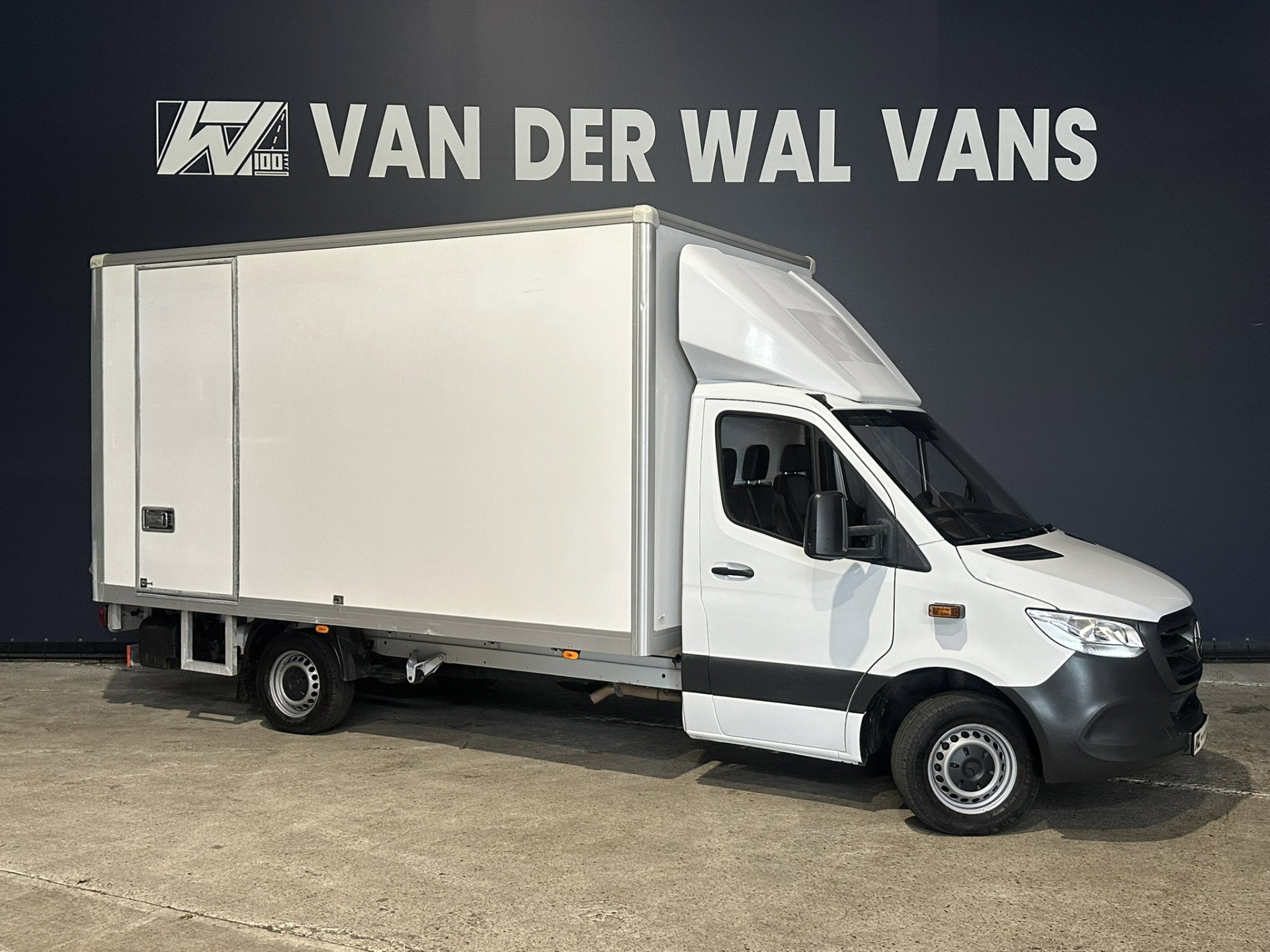 Mercedes-Benz Sprinter 314 CDI 143pk 9G-Tronic Automaat Bakwagen 22m3 KUUB Laadklep Zijdeur Euro6 Airco | LAT om LAT | Leder