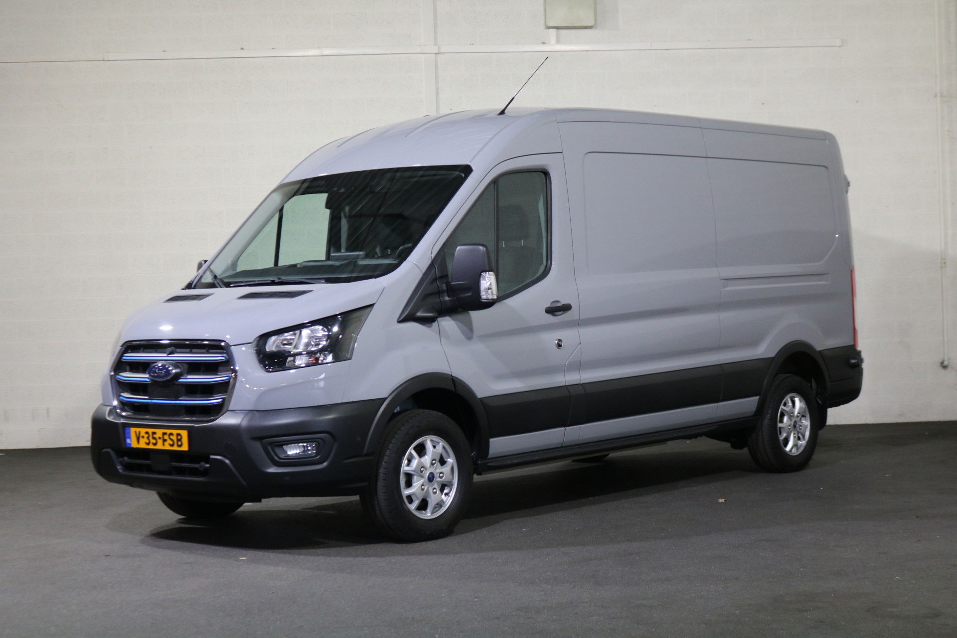 Foto van Ford E-Transit
