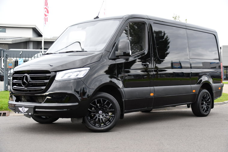Mercedes-Benz Sprinter foto 1