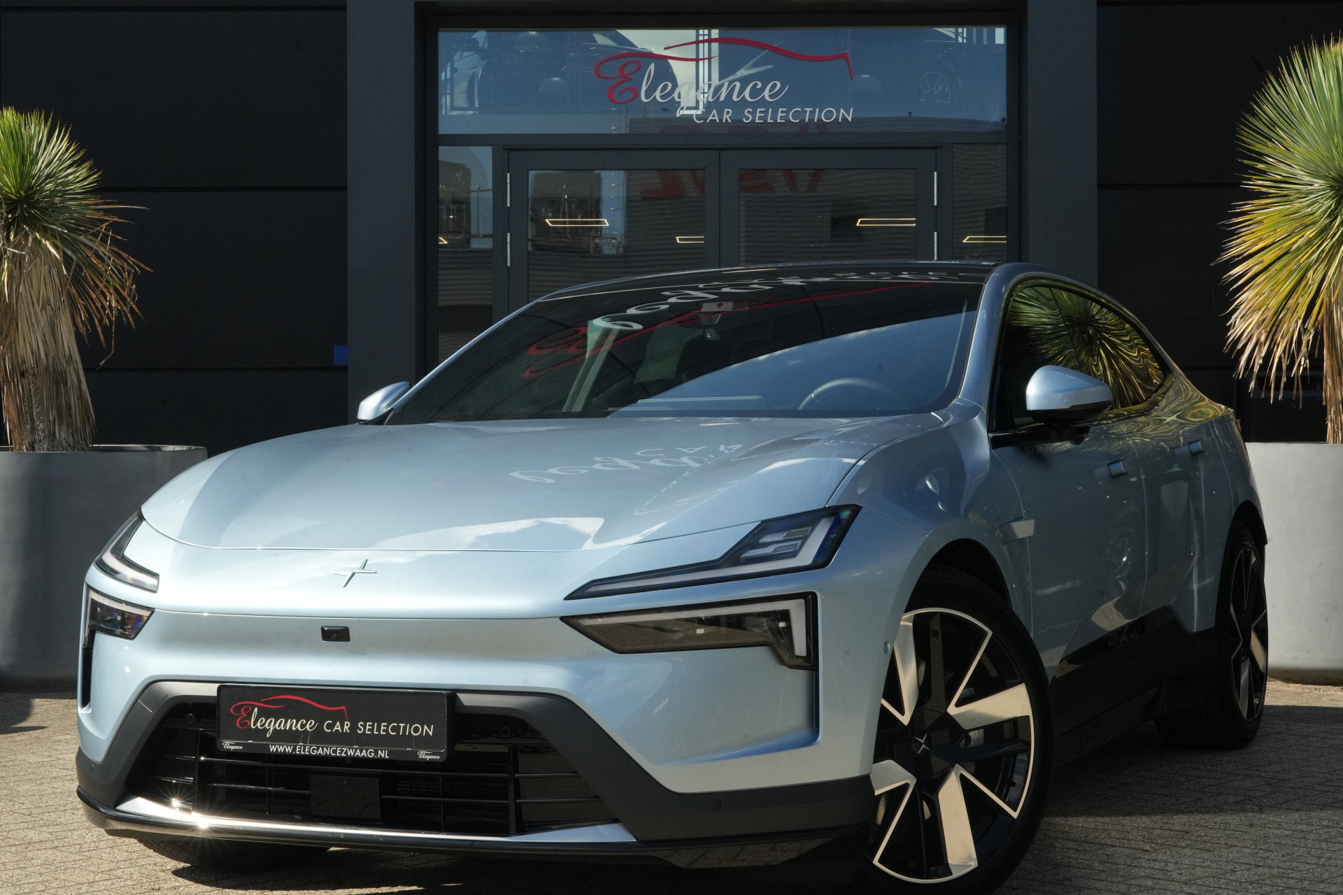 Foto van Polestar 4